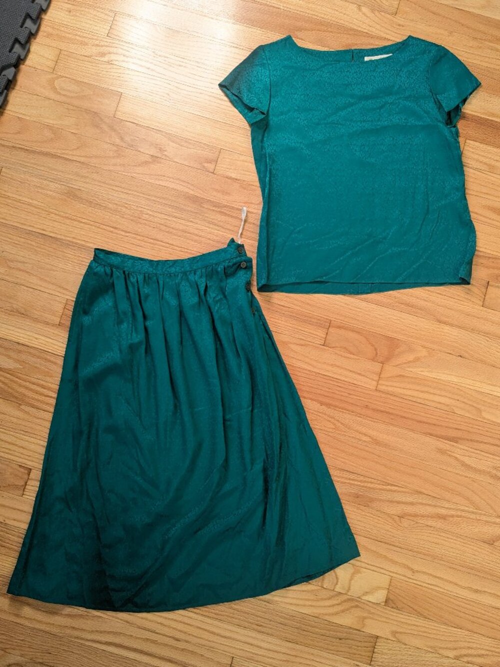 vintage 70s 80s 100% silk 2 piece set skirt top green paisley brocade retro sz 8